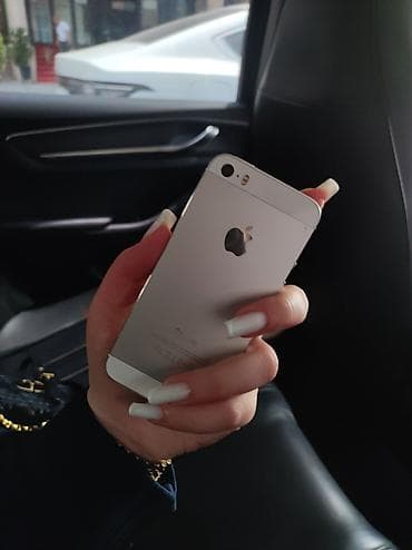 IPhone 5s, 32 GB, Gümüşü, Barmaq izi lalafo.az -da IPhone 5s, 32 GB, Gümüşü, Barmaq izi