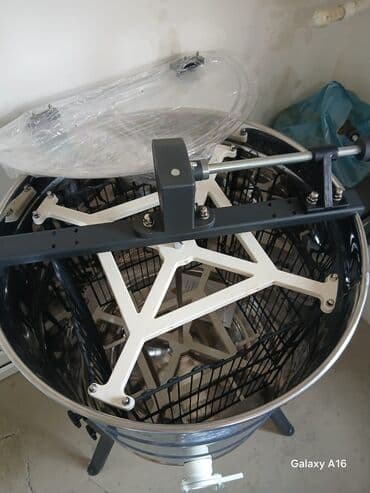 Arıçılar üçün əl ilə idarə olunan bal süzgəci (ekstraktor) - Tip lalafo.az -da Arıçılar üçün əl ilə idarə olunan bal süzgəci (ekstraktor) - Tip