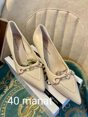 Tuflilər, Ölçü: 37, Yeni lalafo.az -da Tuflilər, Ölçü: 37, Yeni