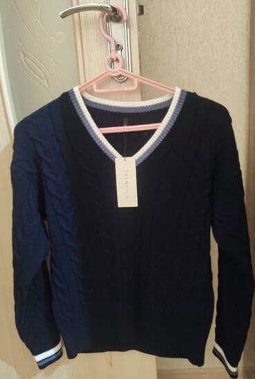 Etiketi üstünde.Lacivert kazak.Tam qisliq,isti material.30+manata lalafo.az -da — 3 Etiketi üstünde.Lacivert kazak.Tam qisliq,isti material.30+manata — 3