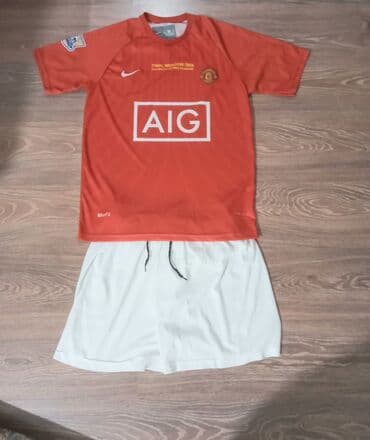 İdman dəsti, Nike, M, rəng - Qırmızı lalafo.az -da İdman dəsti, Nike, M, rəng - Qırmızı