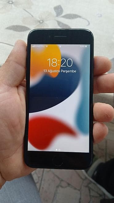 IPhone 7, 32 GB, Qara, Barmaq izi lalafo.az -da IPhone 7, 32 GB, Qara, Barmaq izi