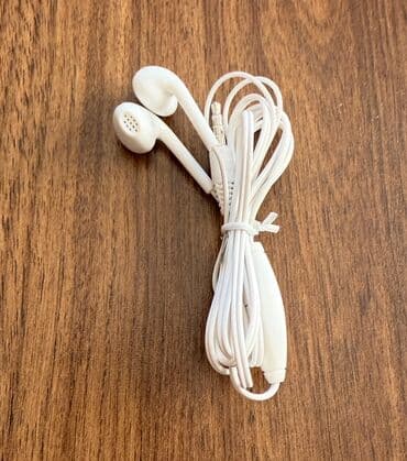 Qulaqcig (Nauşnik) qutudan cixma orginaldi islenmeyib tezedi etrafli lalafo.az -da Qulaqcig (Nauşnik) qutudan cixma orginaldi islenmeyib tezedi etrafli