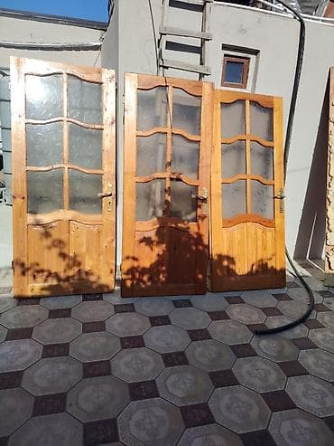 Şüşə panelləri olan taxta daxili qapı. Bu qapılar estetik görünüşü ilə lalafo.az -da — 2 Şüşə panelləri olan taxta daxili qapı. Bu qapılar estetik görünüşü ilə — 2