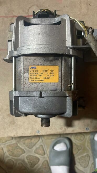 Paltaryuyan Siemens 7-kiloluq üçün elektrik mühərriki.Üstunnen cıxan lalafo.az -da Paltaryuyan Siemens 7-kiloluq üçün elektrik mühərriki.Üstunnen cıxan