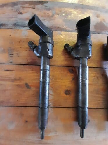 Mersedez benz Spirinter. 2.2 dizel. 646 matorun farsunkalarıdı. əla lalafo.az -da Mersedez benz Spirinter. 2.2 dizel. 646 matorun farsunkalarıdı. əla