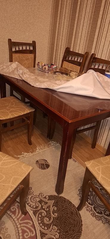 Qonaq otağı üçün, Açılmayan, Dördbucaq masa, 6 stul lalafo.az -da Qonaq otağı üçün, Açılmayan, Dördbucaq masa, 6 stul