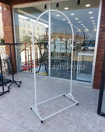 Stend gelinlik stendi orta stend Vitrin Asılqan Orta stend vitrini at lalafo.az Stend gelinlik stendi orta stend Vitrin Asılqan Orta stend vitrini