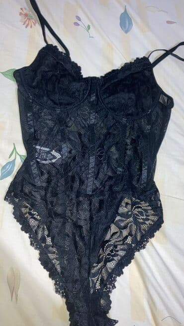 2 ci el geyinilmis bodi qadin 15 azn lalafo.az -da 2 ci el geyinilmis bodi qadin 15 azn