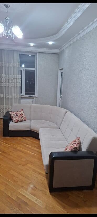 Künc divan, İşlənmiş, Açılan, Bazalı, Çatdırılma yoxdur lalafo.az -da Künc divan, İşlənmiş, Açılan, Bazalı, Çatdırılma yoxdur