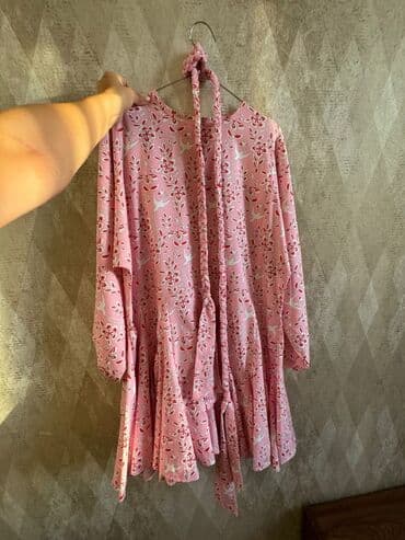 Pambıq qarışımlı yüngül parçadan hazırlanmış çəhrayı rəngli, çiçək lalafo.az -da Pambıq qarışımlı yüngül parçadan hazırlanmış çəhrayı rəngli, çiçək