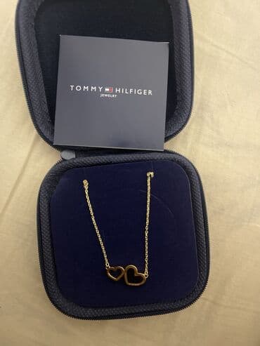 Tommy Hilfiger boyunbağı – iki ürək motivli. Tam orginaldir - Brend lalafo.az -da Tommy Hilfiger boyunbağı – iki ürək motivli. Tam orginaldir - Brend