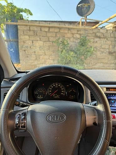 Kia Rio: 1.4 л | 2008 г. Седан at lalafo.az Kia Rio: 1.4 л | 2008 г. Седан