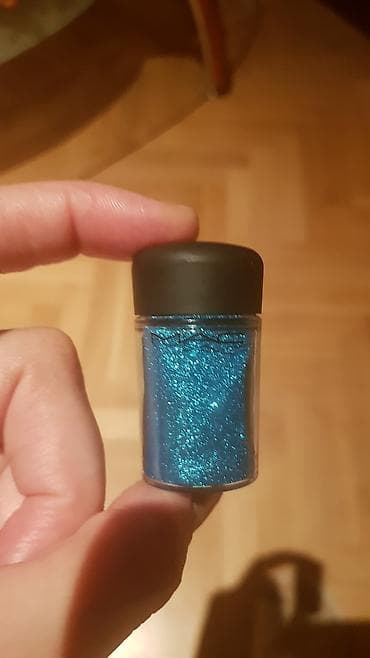 Teze zakaznan gelen Mac gliter lalafo.az -da Teze zakaznan gelen Mac gliter