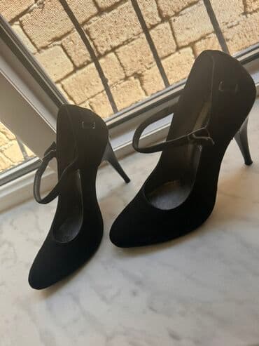 Qadın ayaqqabısı – Ornella markası - Rəng: qara - Model: incə burunlu lalafo.az -da Qadın ayaqqabısı – Ornella markası - Rəng: qara - Model: incə burunlu