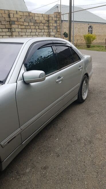 İşlənmiş Disk təkər Mercedes-Benz 235 / 45 / R 18, 5 Boltlu lalafo.az -da İşlənmiş Disk təkər Mercedes-Benz 235 / 45 / R 18, 5 Boltlu