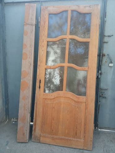 Taxta qapı – şüşəli klassik dizayn - Material: təbii ağac (şam lalafo.az -da Taxta qapı – şüşəli klassik dizayn - Material: təbii ağac (şam