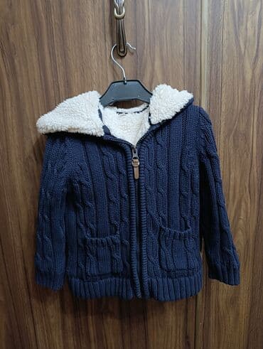 Qalın jaket. Yeni kimidir. Ölçüsü 1.5-2 yaş lalafo.az -da Qalın jaket. Yeni kimidir. Ölçüsü 1.5-2 yaş