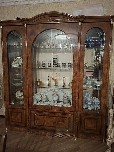 Şüşəli dolab vitrini, İşlənmiş lalafo.az -da Şüşəli dolab vitrini, İşlənmiş