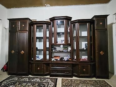 Klassik üslubda iri ölçülü qonaq otağı üçün mebel dəsti – vitrinli lalafo.az -da Klassik üslubda iri ölçülü qonaq otağı üçün mebel dəsti – vitrinli