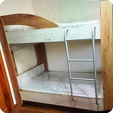 İki mərtəbəli çarpayı - Qiymət: 180 AZN - Ünvan: Köhnə Günəşli (Gülü) lalafo.az -da İki mərtəbəli çarpayı - Qiymət: 180 AZN - Ünvan: Köhnə Günəşli (Gülü)