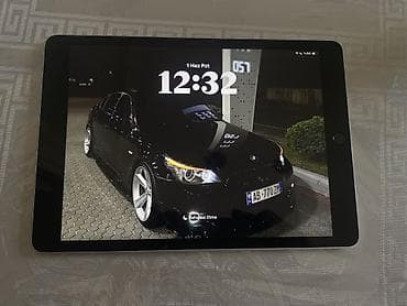 Apple iPad planşet - Ekran: 9.7 düym Retina ekran - Rəng: Gümüşü arxa lalafo.az -da Apple iPad planşet - Ekran: 9.7 düym Retina ekran - Rəng: Gümüşü arxa