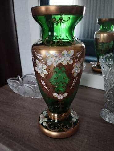 Bir vaza, Bogem şüşəsi lalafo.az -da Bir vaza, Bogem şüşəsi