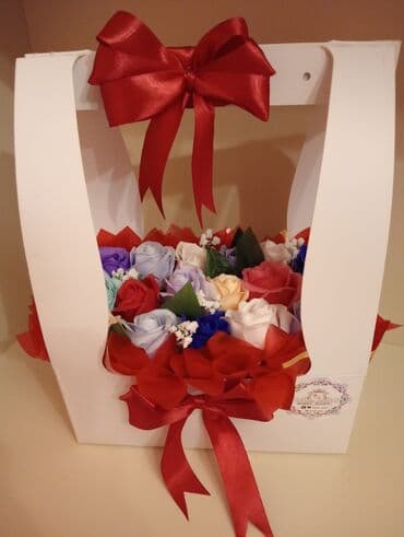 Plastik Gül səbəti yeni 1 ədəd qalıb. qiyməti 8 manatdır ünvan lalafo.az -da Plastik Gül səbəti yeni 1 ədəd qalıb. qiyməti 8 manatdır ünvan