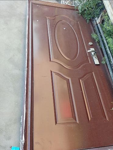 Məhsul: Dəmir giriş qapısı - Material: metal/dəmir konstruksiya lalafo.az -da Məhsul: Dəmir giriş qapısı - Material: metal/dəmir konstruksiya