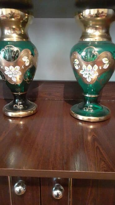 Güldan 2 ədəddir heç istifadə olunmayıb lalafo.az -da Güldan 2 ədəddir heç istifadə olunmayıb