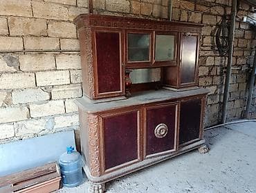 Antik vitrin-bufet şkaf - Material: tam ağac konstruksiya, üzərində lalafo.az -da Antik vitrin-bufet şkaf - Material: tam ağac konstruksiya, üzərində