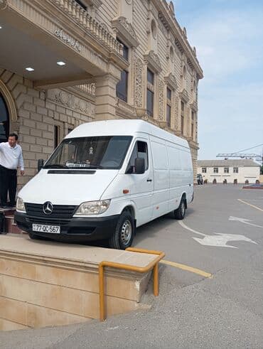 Mercedes-Benz Sprinter markalı ağ rəngli yük avtomobili. Geniş yük lalafo.az -da Mercedes-Benz Sprinter markalı ağ rəngli yük avtomobili. Geniş yük