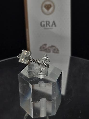 Кольцо, Серебро, Бриллиант, 2.01-2.50 карат at lalafo.az Кольцо, Серебро, Бриллиант, 2.01-2.50 карат