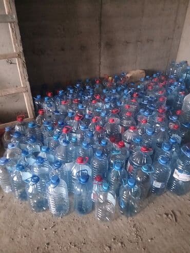 Oxlovlar: 5-10 ve 19 litrlik su bidonlar satilir - Material: şəffaf plastik lalafo.az -da — 1 Oxlovlar: 5-10 ve 19 litrlik su bidonlar satilir - Material: şəffaf plastik — 1