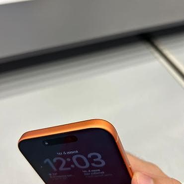 IPhone 17 PRO MAX 256 gb 100 % pil Bir dene cızığı var üst terefde at lalafo.az IPhone 17 PRO MAX 256 gb 100 % pil Bir dene cızığı var üst terefde