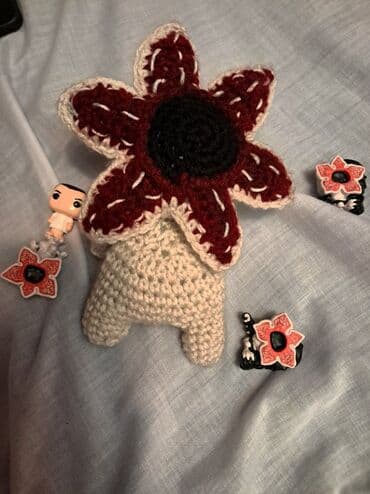 Stranger Things Kinder Joy – Demogorgon kolleksiyası - Mövzu lalafo.az -da Stranger Things Kinder Joy – Demogorgon kolleksiyası - Mövzu