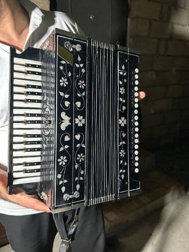 Fleytalar: Zakaz qarmon satılır. Yarı viatka 6 plana mikrafon 31 qruntik. Təzə lalafo.az -da — 2 Fleytalar: Zakaz qarmon satılır. Yarı viatka 6 plana mikrafon 31 qruntik. Təzə — 2