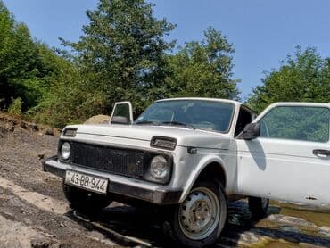LADA Niva (VAZ 2121) off-road avtomobili Xüsusiyyətlər: - Kuzov lalafo.az -da LADA Niva (VAZ 2121) off-road avtomobili Xüsusiyyətlər: - Kuzov