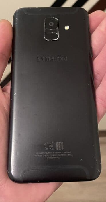 Samsung Galaxy A6, 64 GB, rəng - Qara, İki sim kartlı lalafo.az -da Samsung Galaxy A6, 64 GB, rəng - Qara, İki sim kartlı