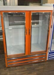 ПО для бизнеса: İki qapılı şüşə vitrin soyuducu - Ön hissəsi tam şüşəli vitrin – at lalafo.az — 1 ПО для бизнеса: İki qapılı şüşə vitrin soyuducu - Ön hissəsi tam şüşəli vitrin – — 1