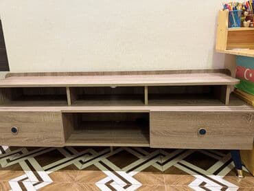 İşlənmiş, Düz TV altlığı, Polkalı, Laminat lalafo.az -da İşlənmiş, Düz TV altlığı, Polkalı, Laminat