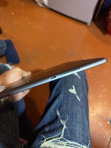 Apple iPad 8 (2020), 10,2", < 64 GB lalafo.az -da Apple iPad 8 (2020), 10,2", < 64 GB