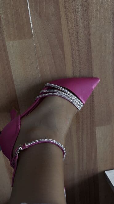 Tuflilər, Ölçü: 37, rəng - Çəhrayı, Yeni lalafo.az -da Tuflilər, Ölçü: 37, rəng - Çəhrayı, Yeni