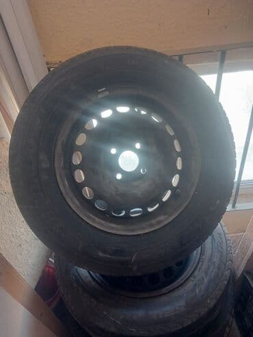 Bu şin polad disqlə birlikdə gəlir və qış mövsümü üçün uyğundur. Təkər lalafo.az -da Bu şin polad disqlə birlikdə gəlir və qış mövsümü üçün uyğundur. Təkər