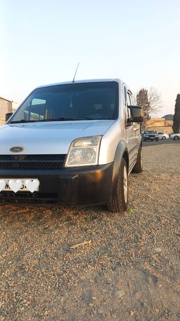 Ford Tourneo Connect: 1.8 l | 2004 il 300000 km Universal lalafo.az -da Ford Tourneo Connect: 1.8 l | 2004 il 300000 km Universal