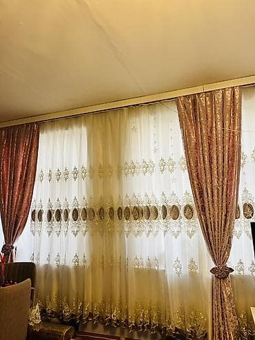 Klassik üslubda pərdə dəsti - Tərkib: 1 ədəd tül və 2 ədəd cehrayi lalafo.az -da Klassik üslubda pərdə dəsti - Tərkib: 1 ədəd tül və 2 ədəd cehrayi