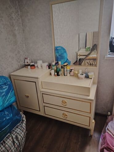 Alçipan: Yaşıl keramik santexnika dəsti - Komplekt: ayaqyolu (unitaz) + üst su lalafo.az -da — 5 Alçipan: Yaşıl keramik santexnika dəsti - Komplekt: ayaqyolu (unitaz) + üst su — 5