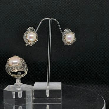 Dəstə daxildir: Sırğa, Gümüş lalafo.az -da Dəstə daxildir: Sırğa, Gümüş