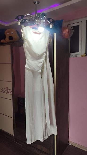 Ağ rəngdə zərif ziyafət/libas təzədi lalafo.az -da Ağ rəngdə zərif ziyafət/libas təzədi