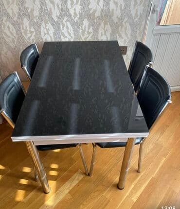 Mətbəx üçün, Açılmayan, Dördbucaq masa, 4 stul lalafo.az -da Mətbəx üçün, Açılmayan, Dördbucaq masa, 4 stul
